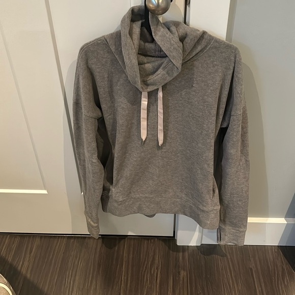 Lululemon funnel neck fleece sweatshirt - Picture 1 of 2